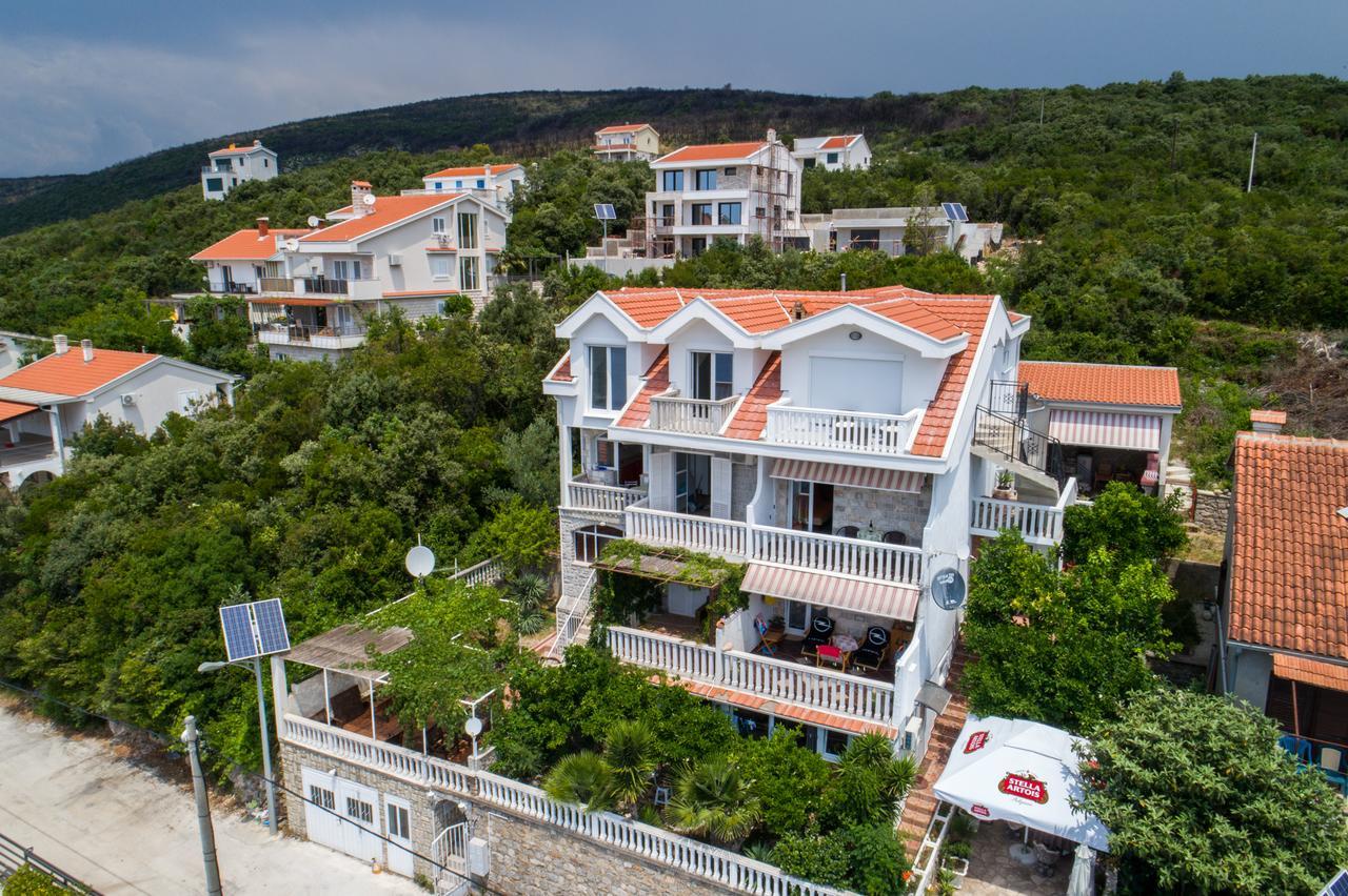 Sea Oasis Apartments - Milosevic โกตอร์ ภายนอก รูปภาพ